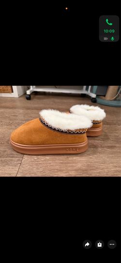 fur slipper