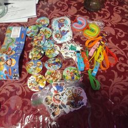 Party Pins And Bands 