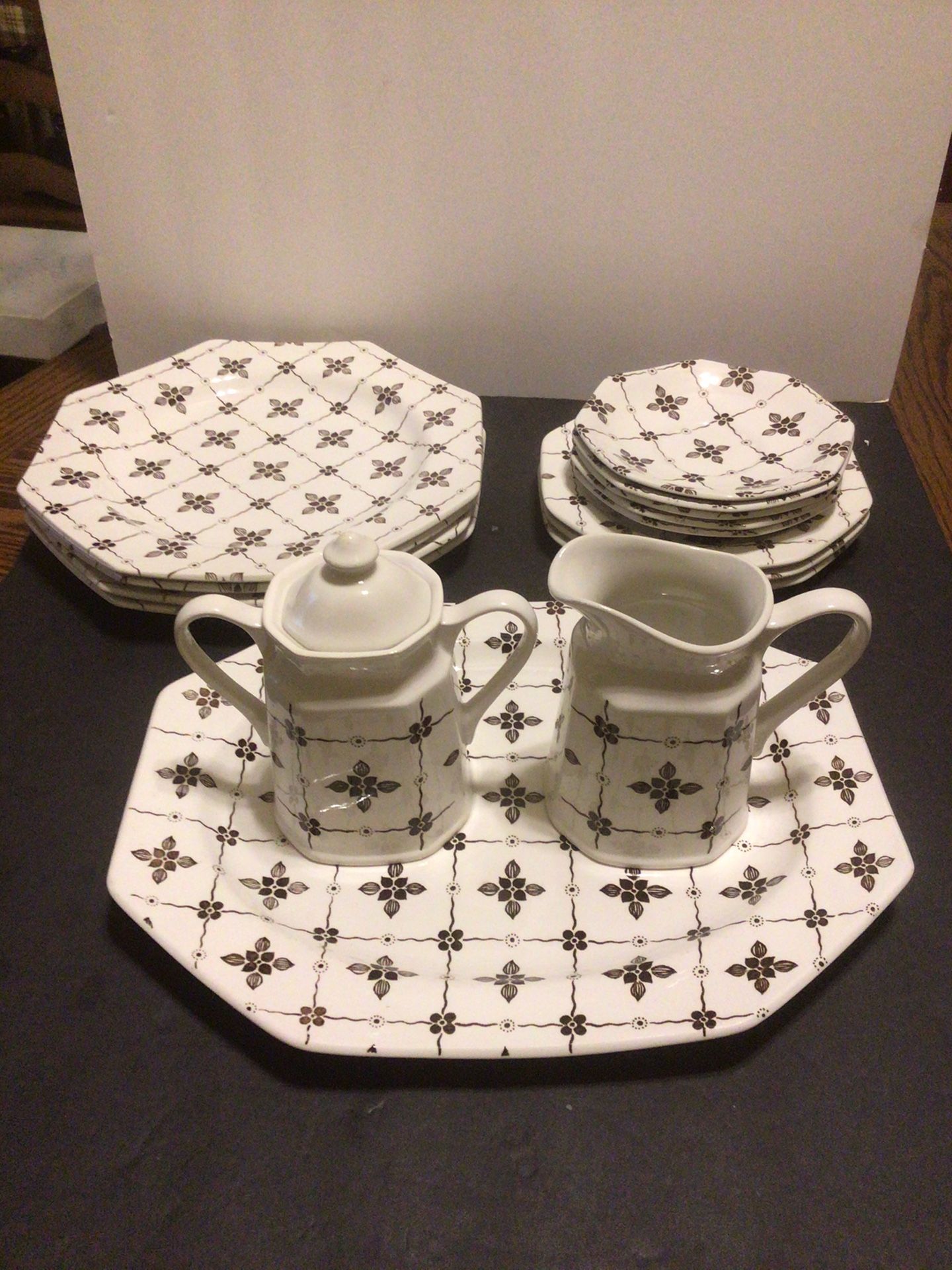 (15) Vintage Royal Stanfordshire Dinnerware Set Ironstone