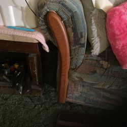 Couch 6ft Long .front  To Back 31-32inches