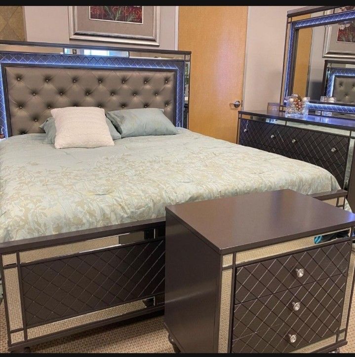 Refino Gray LED Panel Bedroom Set /Queen and King Bed Frame