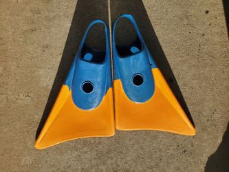 Churchill Makapuu swim fins medium