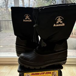 Size 11 Men’s Snow Boots