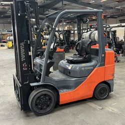 Toyota Forklift 6,000Lb