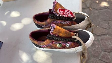 NEW Multicolor Tweed Sneakers Size 7 men or 8.5 Women's