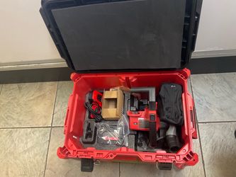 Milwaukee Cordless Circular Saw Kit with Case