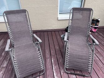 Zero gravity chairs