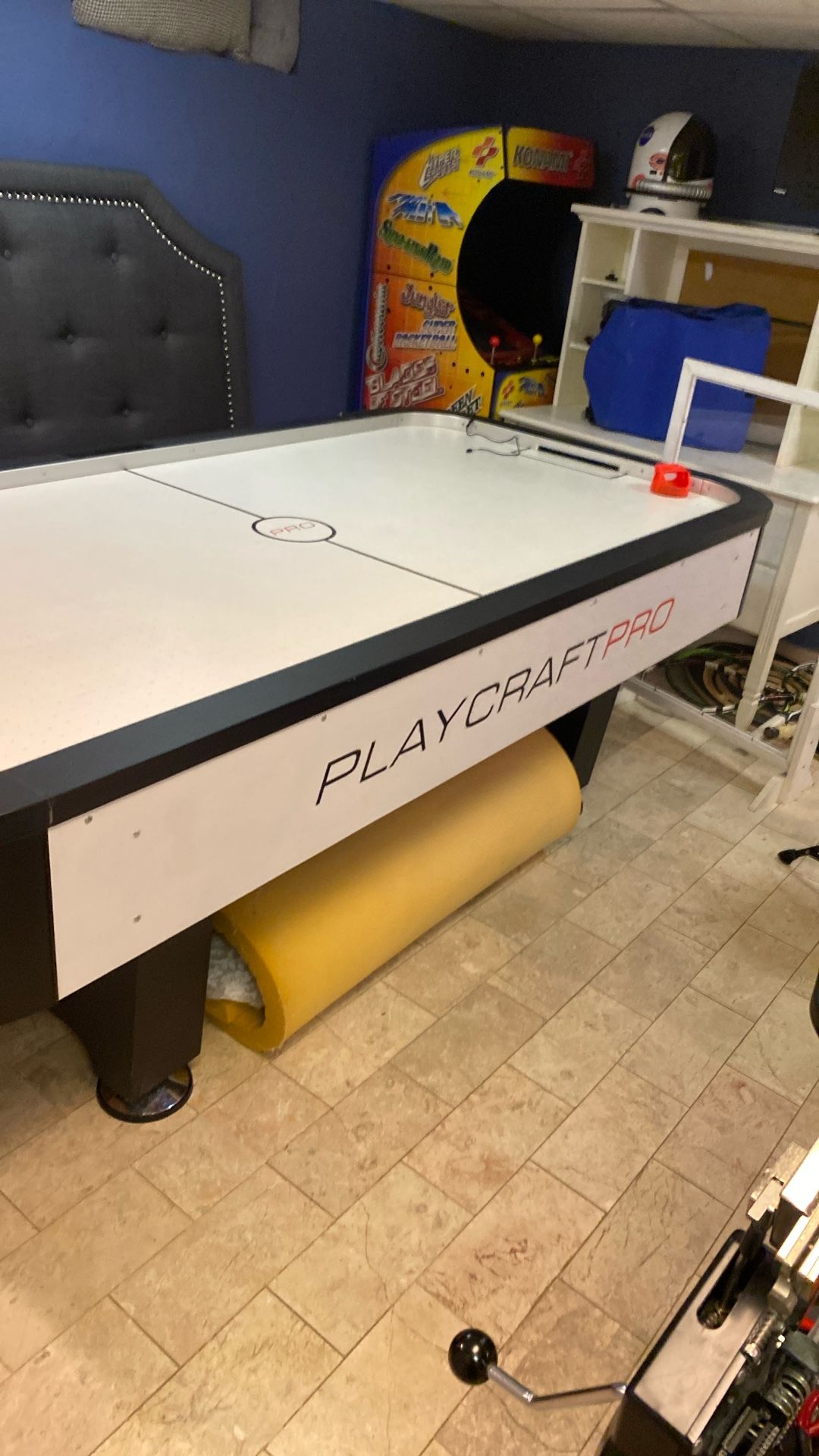 PLAY-CRAFT PRO AIR HOCKEY TABLE