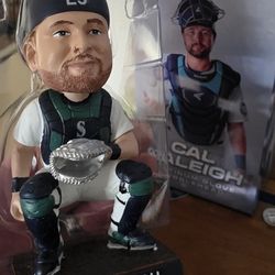 Cal Raleigh Platinum Glove Bobblehead 