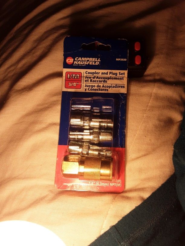 COUPLER AND PLUG SET