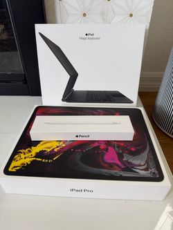 iPad Pro 12.9” Cellular, Magic Keyboard, Apple Pencil, Case