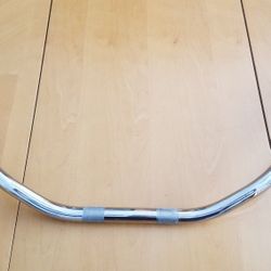 Harley 2006 softail Beach style handlebars.