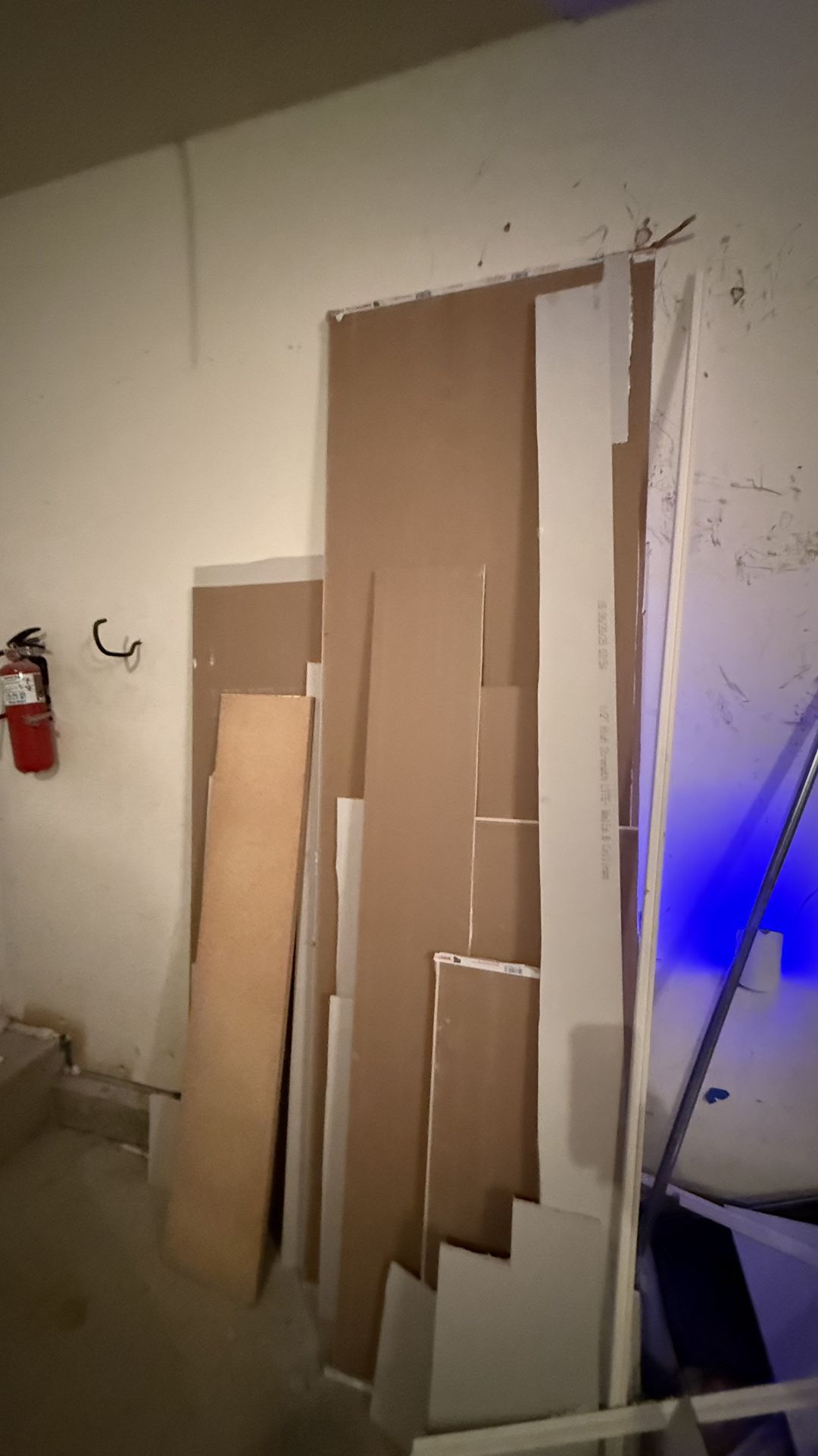 SHEETROCK FREE