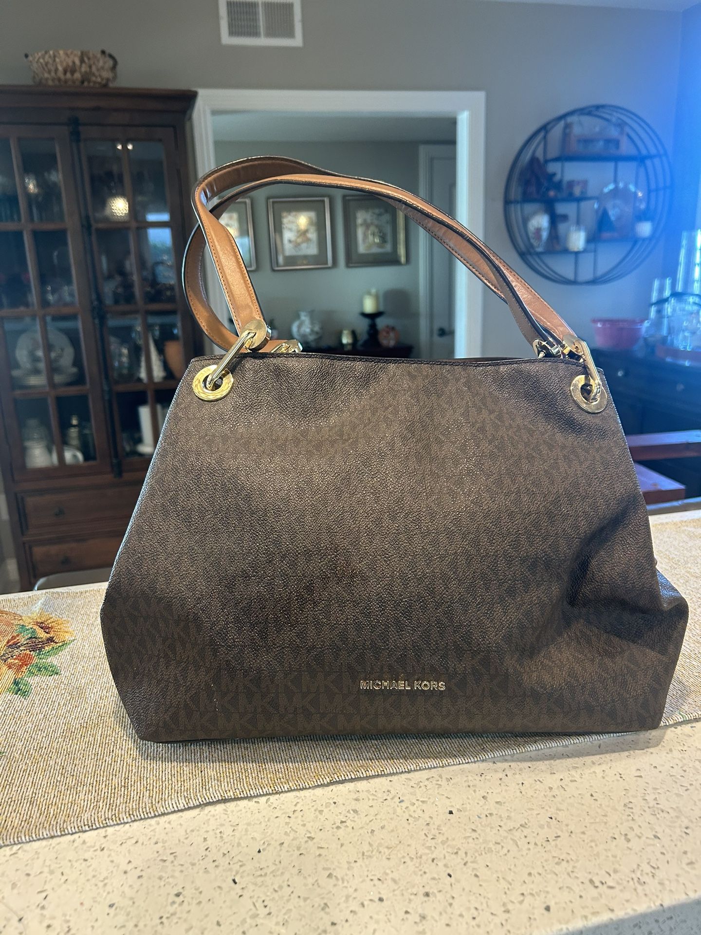 Michael Kors Crossbody And Shoulder Bag With Gold Accents