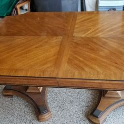 Dinning Room Table 
