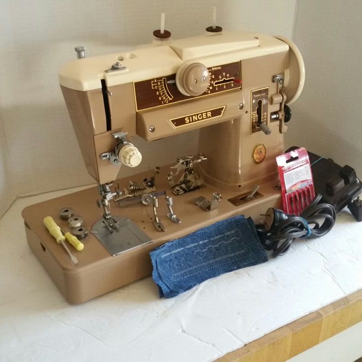 Beautiful Singer 401a sewing machine!!!