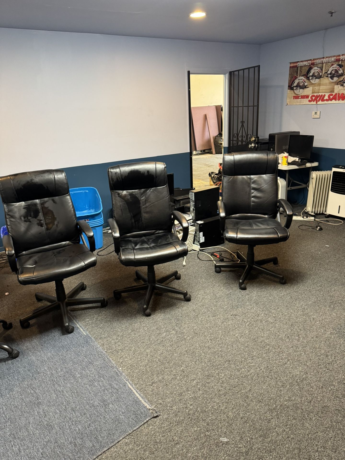 Office Chairs Make Offer 