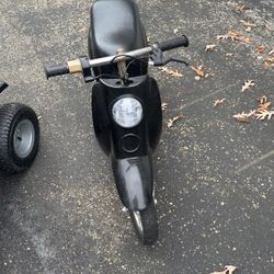 Needs Battery Razor Scooter