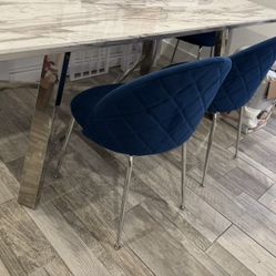 dining table with 4 chairs 