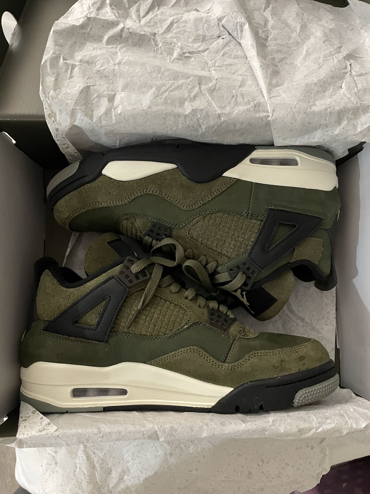 Jordan 4 Retro SE Craft Medium “Olive”
