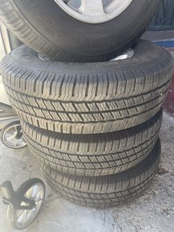 Tires And Wheels. Good Condición