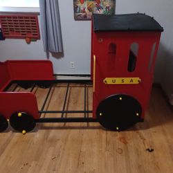 Kids Train Bed 