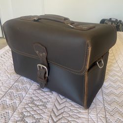 Saddleback Leather Company Large Gadget Box