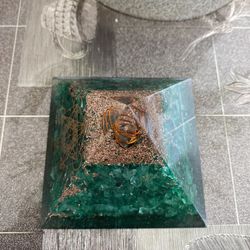 Orgonite Pyramid 7 Chakra 80x80mm For Healing  & Energy 