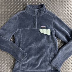 Patagonia Women’s Fleece Pullover