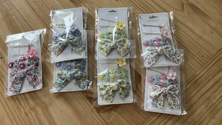 Clips For Girls $3 Each 