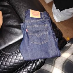 Levis Pants 25$ Dark Blue Color 