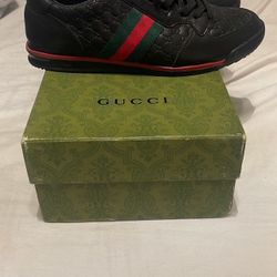 Gucci Shoes 