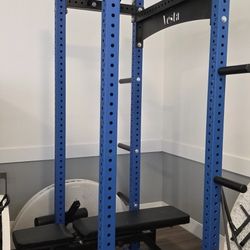 rack cage weight bench