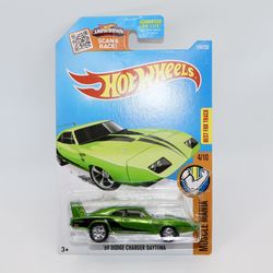 2015 hot wheels Super Treasure muscle mania '69 dodge charger Daytona green