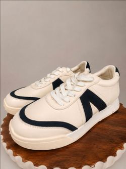 Women's Size 10 Chunky Platform Sneakers
