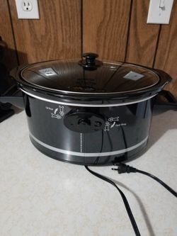 Hamilton Beach 8 Quart Slow Cooker. 