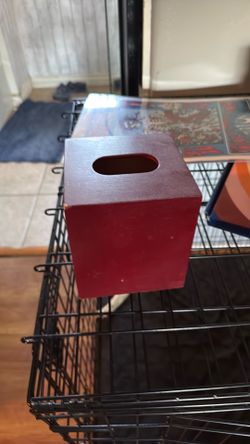 Kleenex holder