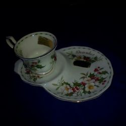 China Dishes B&G  And Royal Albert