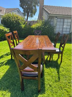 Rustic Table with 6 Chairs (Like New)