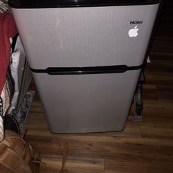 Haier Mini Fridge