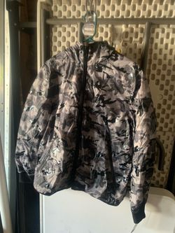 Guess camo light jacket