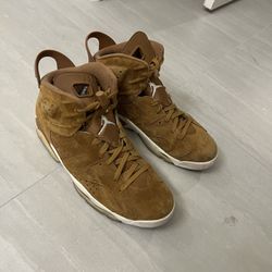 6 Pairs Of Size 13 NIKE Shoes (Like New)