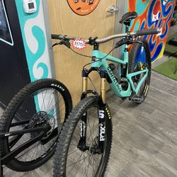 Santa Cruz Mountain Bike