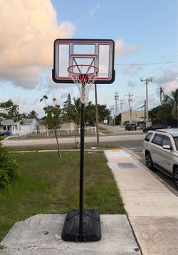 Basketball hoop