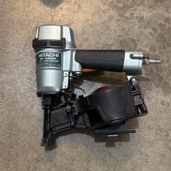 Hitachi Roofing Nailer Gun 45AB2