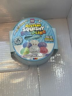 Crazy Fun Mystery Squishy Dumpling Snowflake Edition