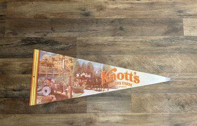 Vintage Knotts Berry Farm Penant Souvenir 70s 