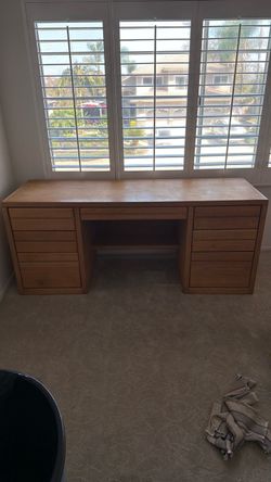 Solid Wood Double Pedestal Executive Desk – Great Condition!