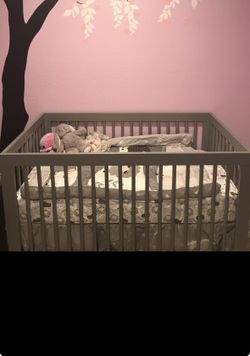 Amazing crib in great shape