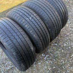 Tires 225/60/17 Yakohama 